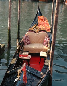 GondolaDetailsVenice0170
